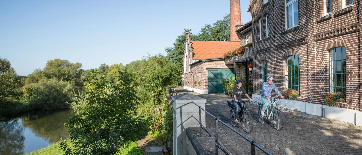 Radfahrer auf der Römer-Lippe-Route in Wesel